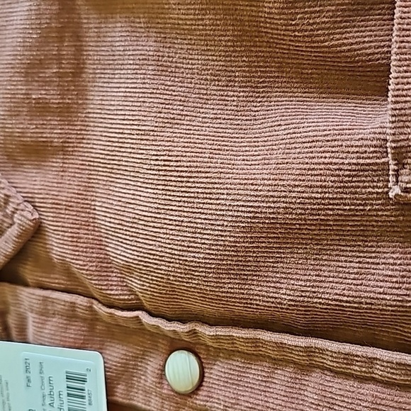 MARINE layer LS lightweight snap card shirt - Picture 4 of 7